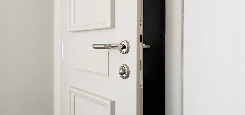 Folding Bathroom Door With Lock Solutions in Rio Vista, CA